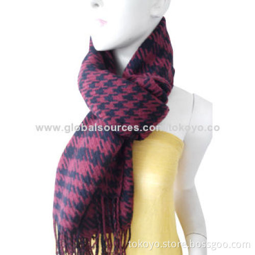 Houndstooth winter knitwear, 180*70cm, made of acrylic